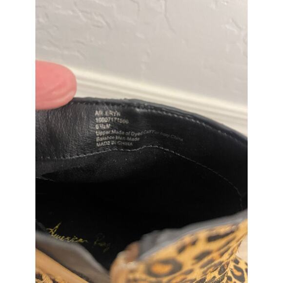 Women’s leopard print booties - Picture 5 of 10